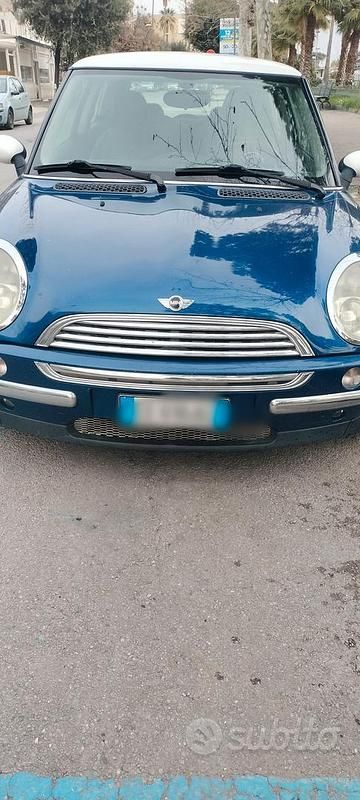 Begagnad Mini Cooper 116 HK (85 kW) 2003 Blå Halvkombi