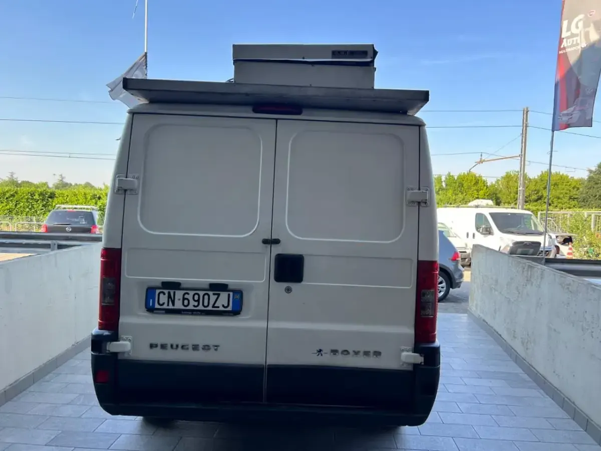 Usata Peugeot Boxer 100 CV (73 kW) 2004 Bianco Furgone