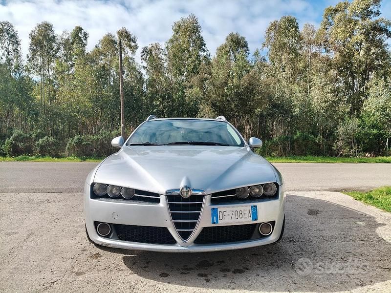 Usata Alfa Romeo 159 150 CV (110 kW) 2006 Grigio Station wagon
