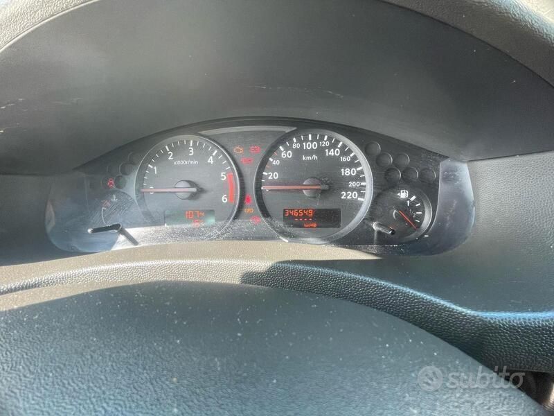 Usata Nissan Navara 2010 Nero Pick-up