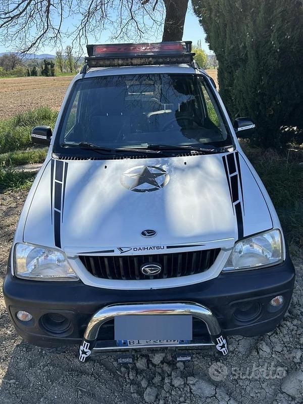 Usata Daihatsu Terios 86 CV (63 kW) 2001 Bianco SUV