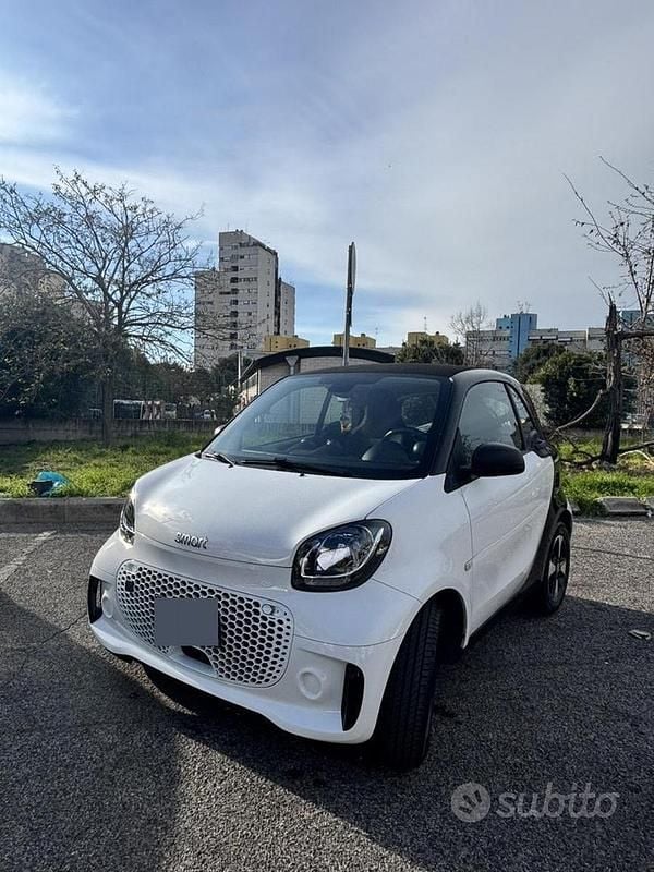 Usata Smart ForFour Electric Drive Passion 22 kW (30 CV) 2021 Bianco Berlina