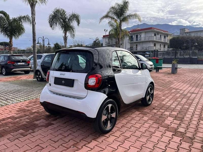 Usata Smart ForTwo Coupé 41 kW (56 CV) 2021 Other Utilitaria