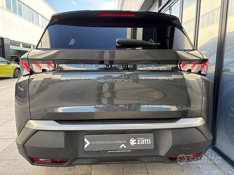 Usata Peugeot 5008 GTi 136 CV (100 kW) 2025 Grigio titanio Monovolume