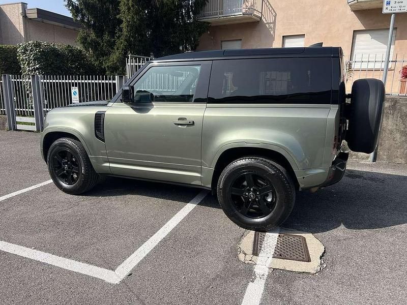 Usata Land Rover Defender SE Dynamic 200 CV (147 kW) 2021 SUV