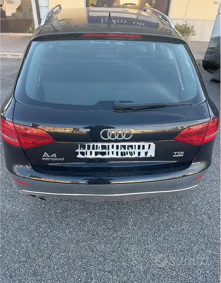 Usata Audi A4 Allroad 143 CV (105 kW) 2011 Nero Station wagon