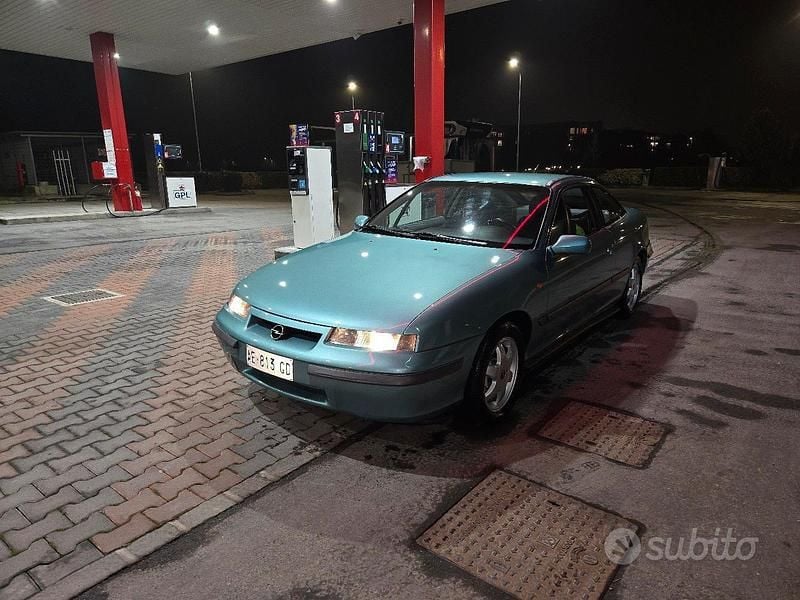 Usata Opel Calibra Color Edition 1995 Verde Coupé