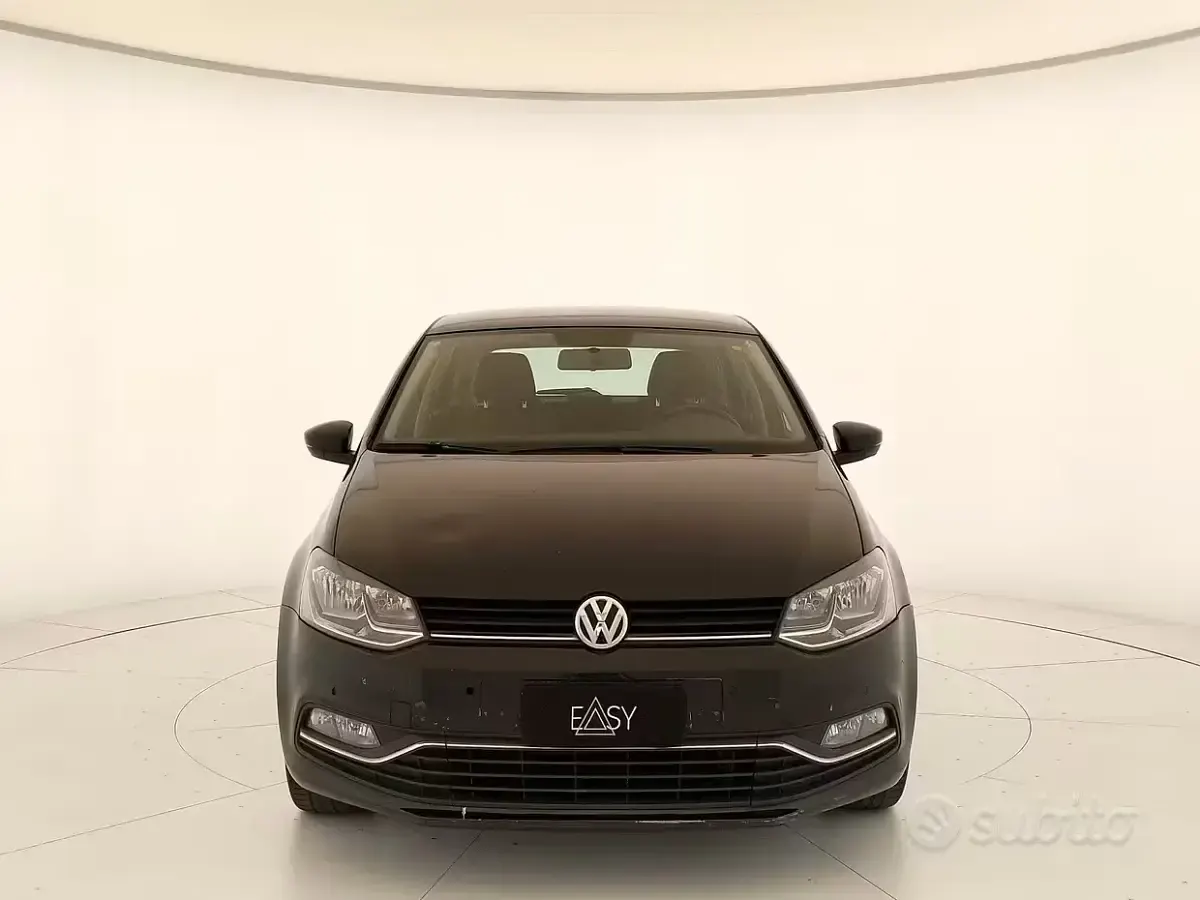Usata VW Polo Comfortline 75 CV (55 kW) 2017 Bluazzurro Berlina