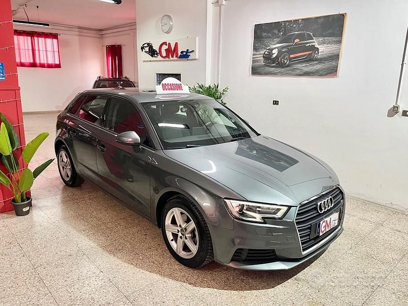 Usata Audi A3 Business 110 CV (80 kW) 2017 Grigio Berlina