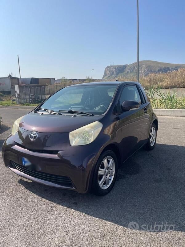 Usata Toyota iQ 2009 Utilitaria
