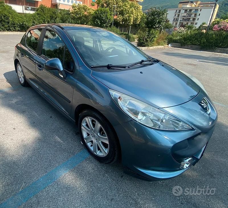 Usata Peugeot 207 90 CV (66 kW) 2007 Grigio Utilitaria