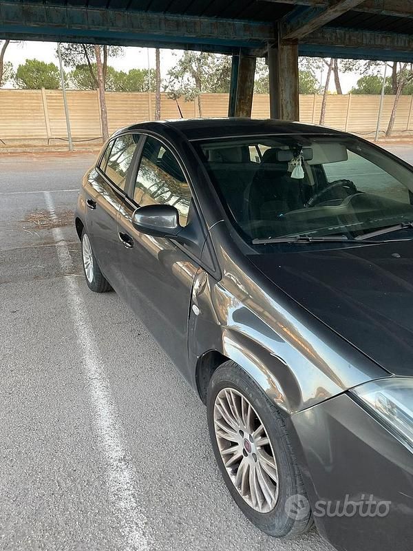 Usata Fiat Bravo Emotion 90 CV (66 kW) 2010 Utilitaria