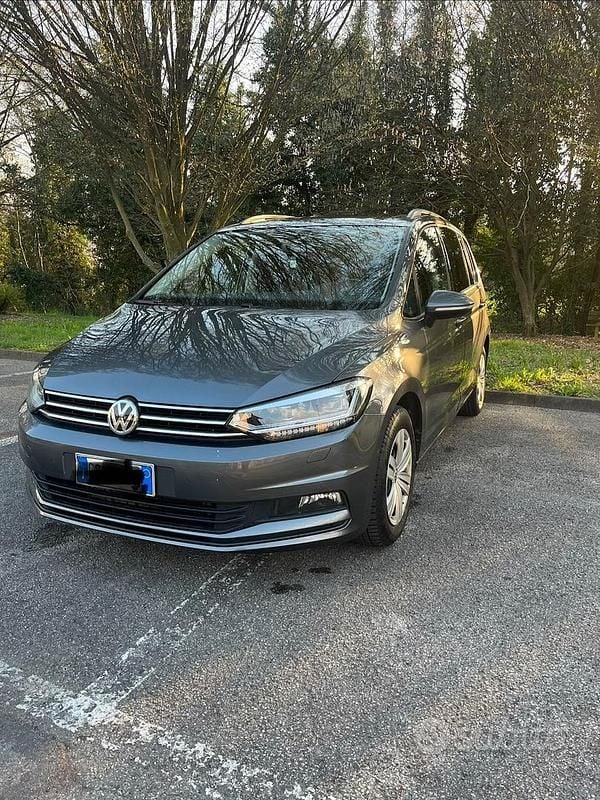 Usata VW Touran 115 CV (84 kW) 2019 Grigio Monovolume