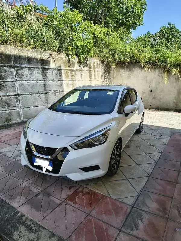 Usata Nissan Micra Acenta 90 CV (66 kW) 2018 Bianco Utilitaria
