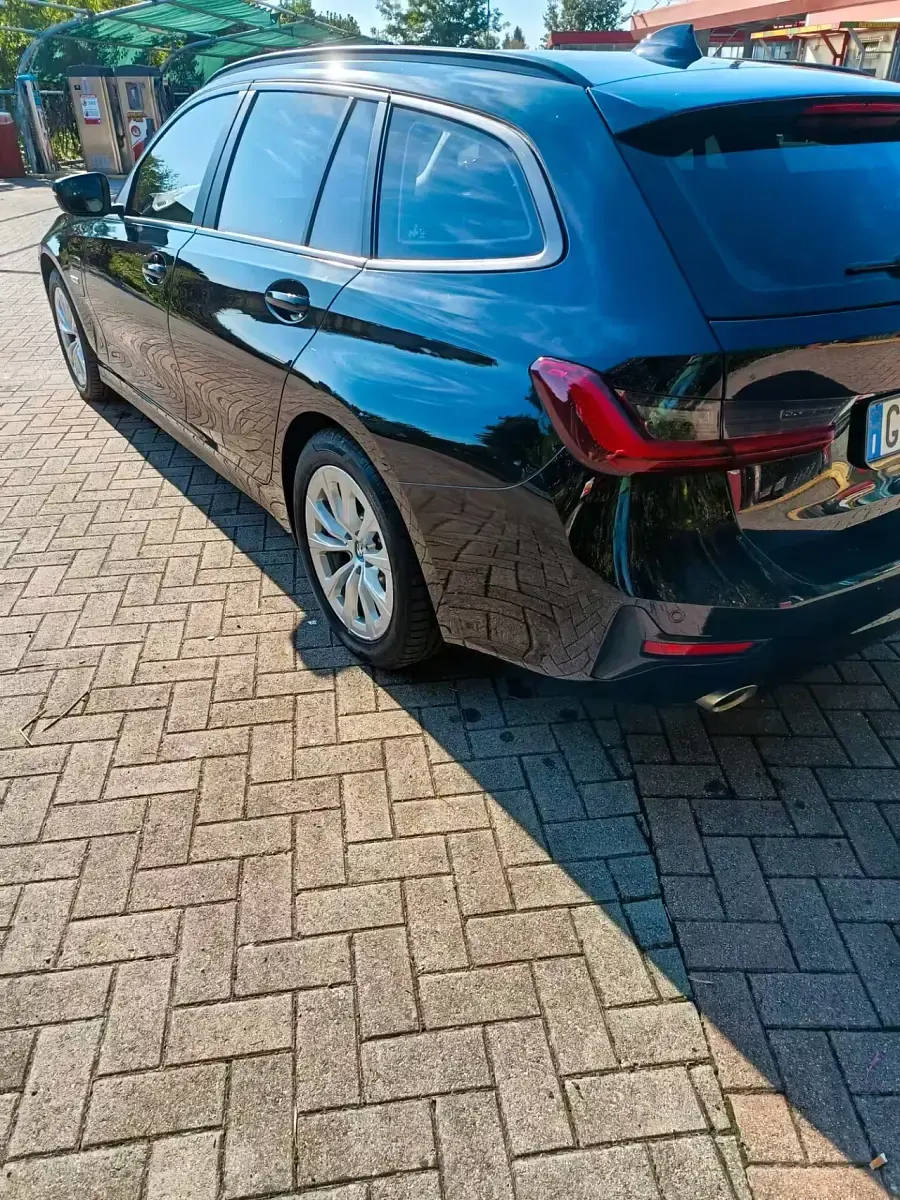 Usata BMW 330 Advantage 183 CV (134 kW) 2021 Nero Station wagon