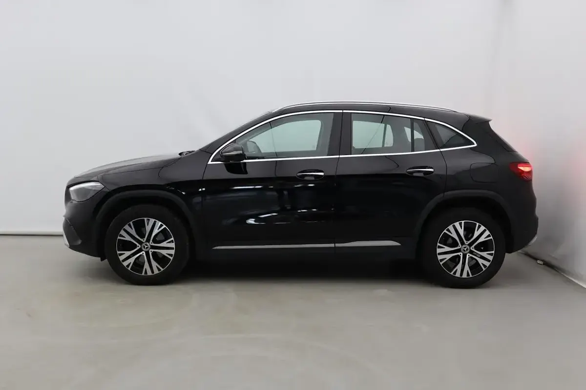 Usata Mercedes GLA200 Advanced Plus 150 CV (110 kW) 2024 Nero SUV
