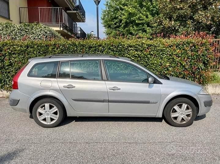 Usata Renault Mégane GrandTour 130 CV (95 kW) 2006 Grigio Station wagon