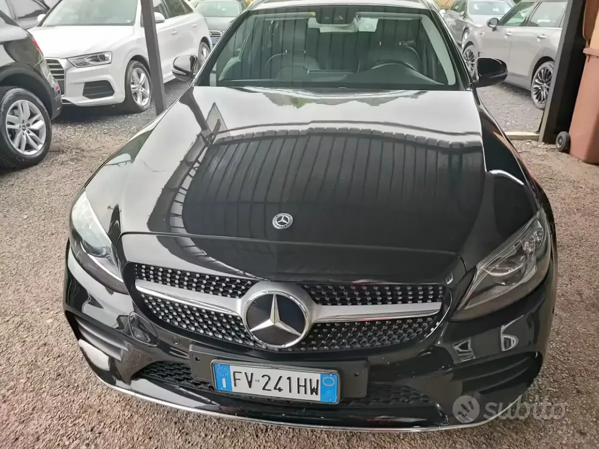 Usata Mercedes C220 Premium 194 CV (142 kW) 2019 Nero Station wagon