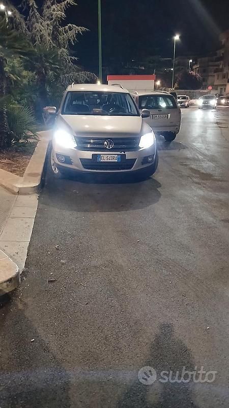 Usata VW Tiguan 140 CV (102 kW) 2012 Grigio SUV
