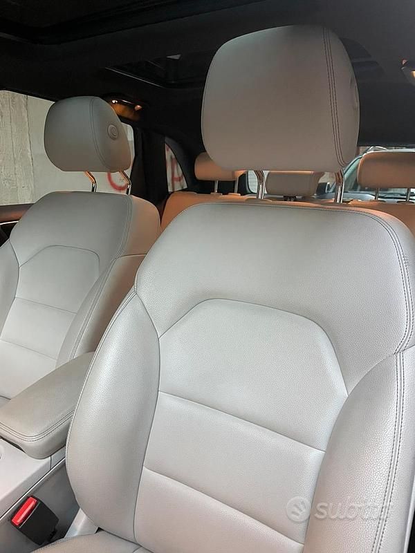 Usata Mercedes B180 Executive 109 CV (80 kW) 2017 Grigio Monovolume