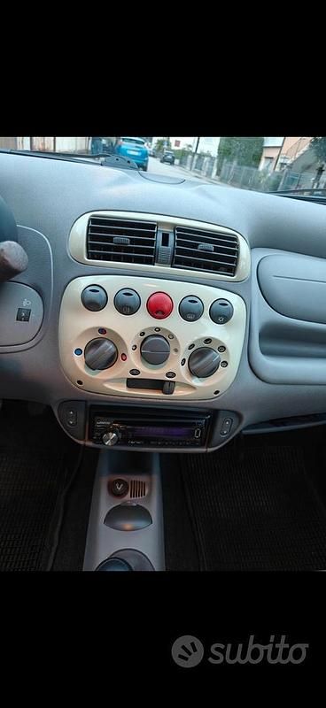 Usata Fiat 600 Anniversary 54 CV (39 kW) 2008 Bianco Berlina