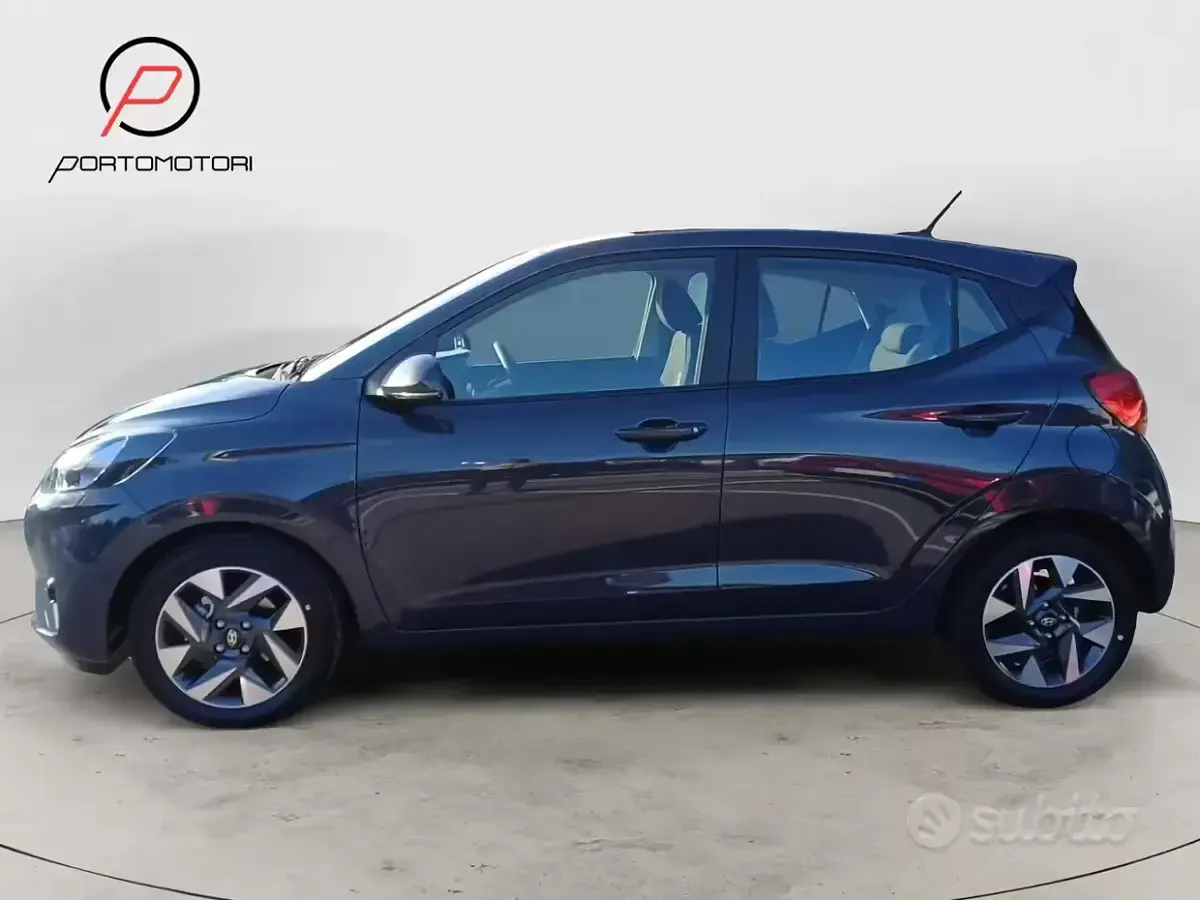 Nuova Hyundai i10 63 CV (46 kW) 2025 Grigio Utilitaria