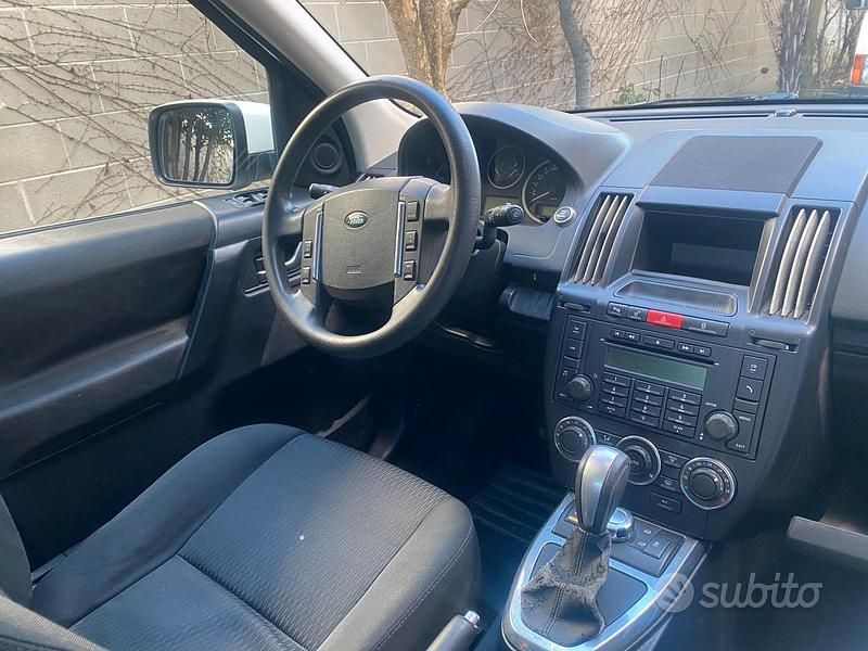 Usata Land Rover Freelander 2 190 CV (139 kW) 2011 Bianco SUV