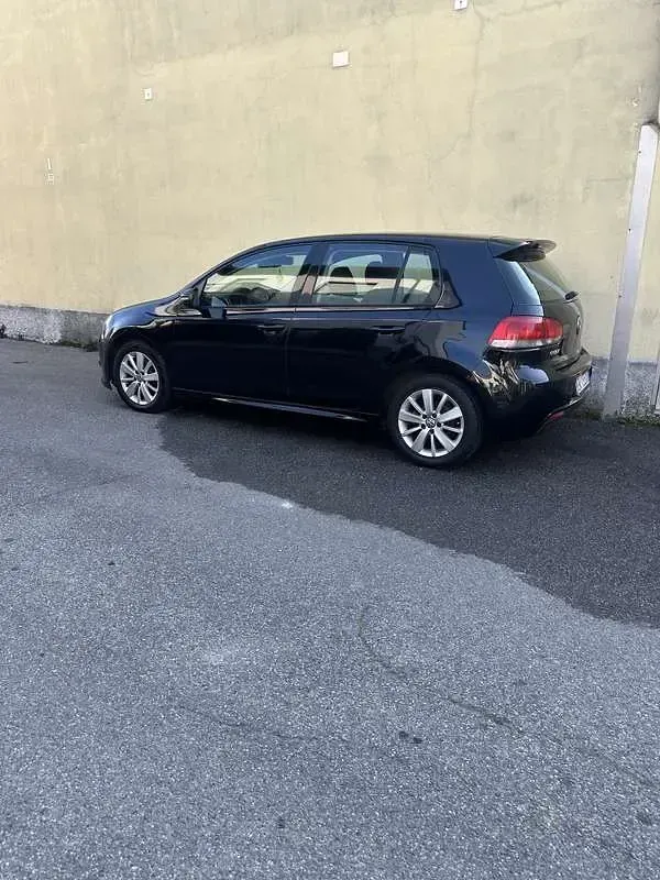 Usata VW Golf VII Edition 105 CV (77 kW) 2012 Berlina