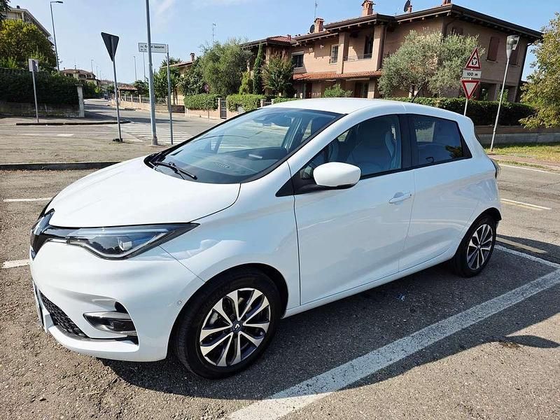 Usata Renault Zoe Intens 50 kW (69 CV) 2021 Bianco Utilitaria