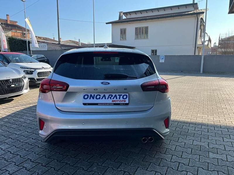 Usata Ford Focus 125 CV (91 kW) 2024 Argento Utilitaria