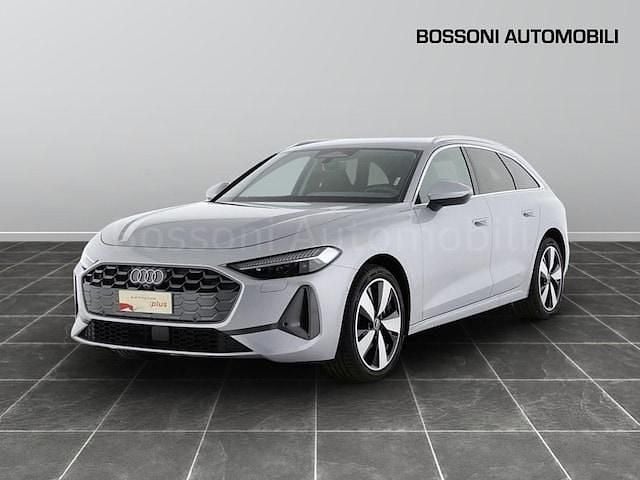 Nuova Audi A5 Advanced 204 CV (150 kW) 2025 Argento floret metallizzato Station wagon