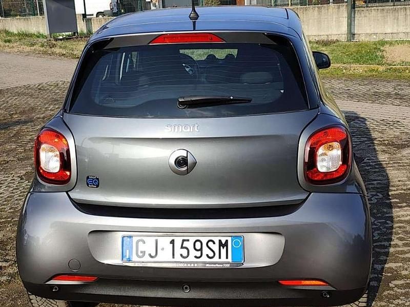 Usata Smart ForFour Electric Drive 41 kW (56 CV) 2022 Grigio Utilitaria