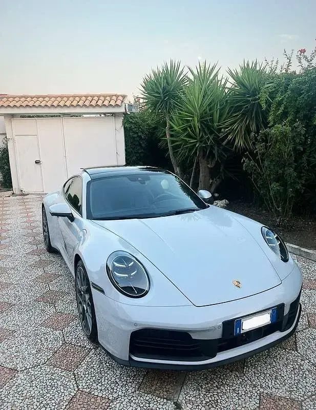 Usata Porsche 911 Carrera 394 CV (289 kW) 2024 Coupé