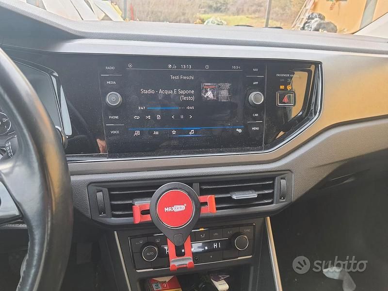 Usata VW Polo 95 CV (69 kW) 2021 Grigio Berlina