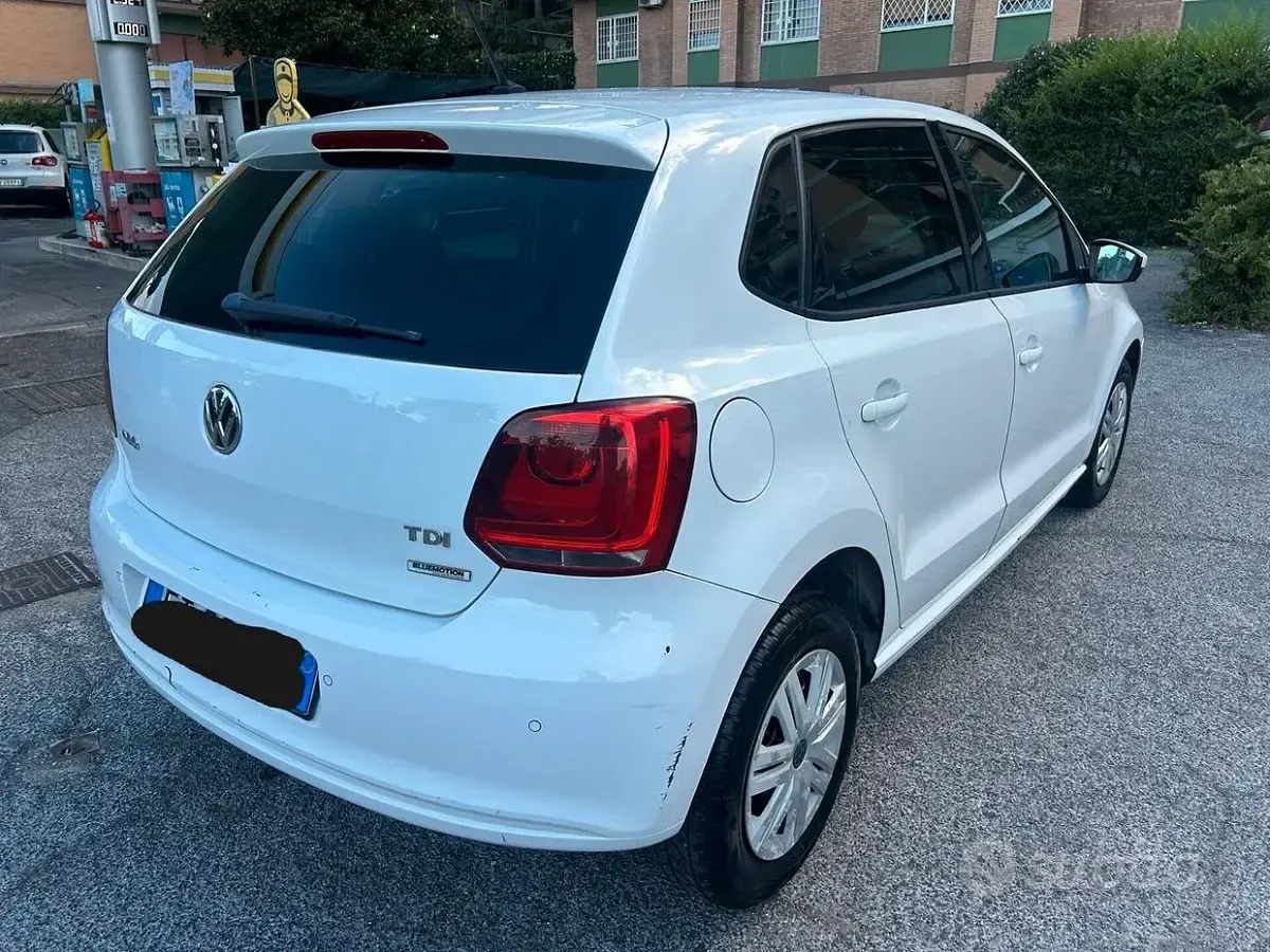 Usata VW Polo Trendline 75 CV (55 kW) 2014 Bianco Berlina