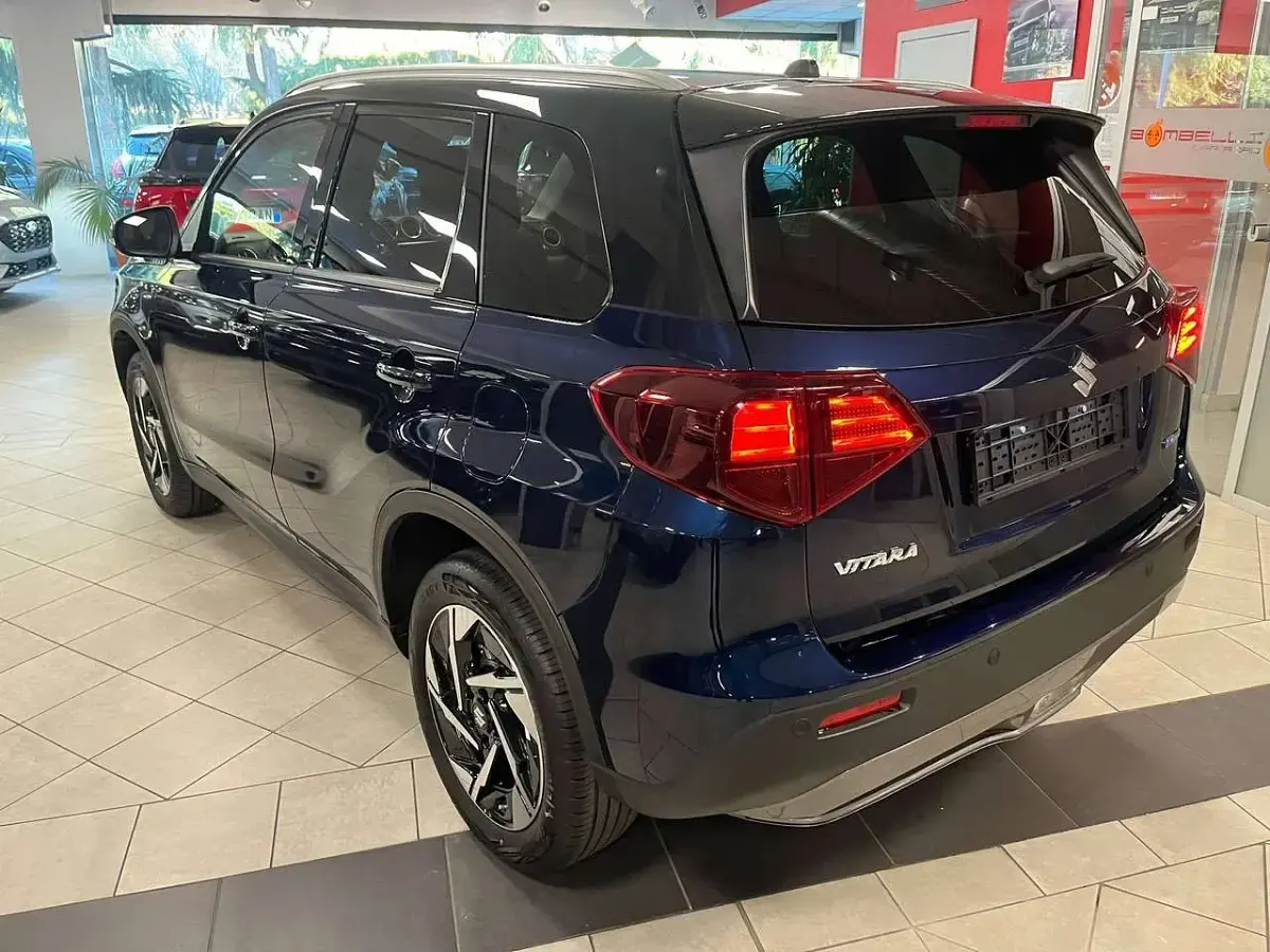 Nuova Suzuki Vitara 110 CV (80 kW) 2026 Beige SUV