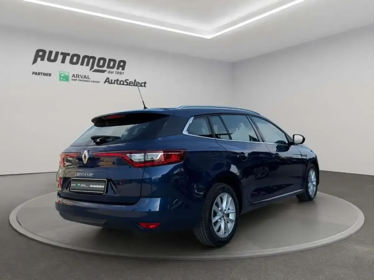 Usata Renault Mégane IV 95 CV (69 kW) 2020 Blu Furgone