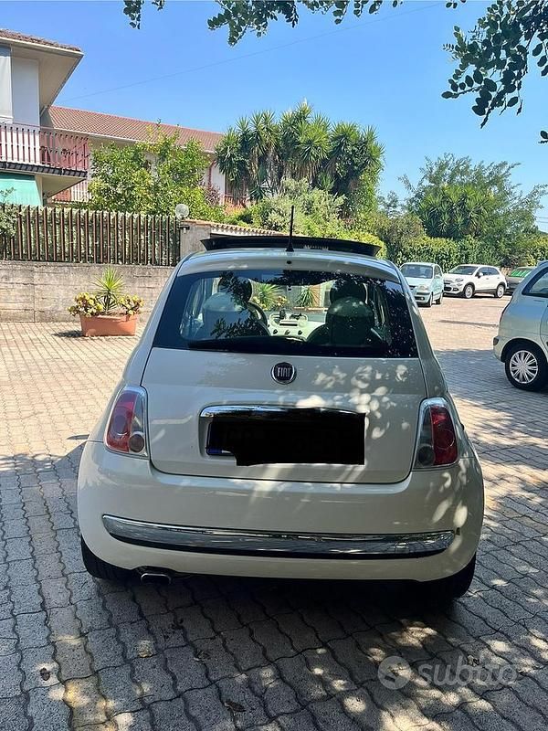 Usata Fiat 500 69 CV (50 kW) 2010 Bianco Utilitaria