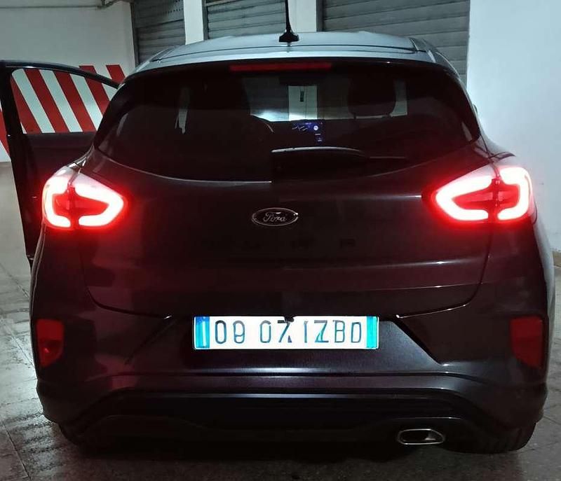 Usata Ford Puma ST-Line 125 CV (91 kW) 2024 Grigio SUV