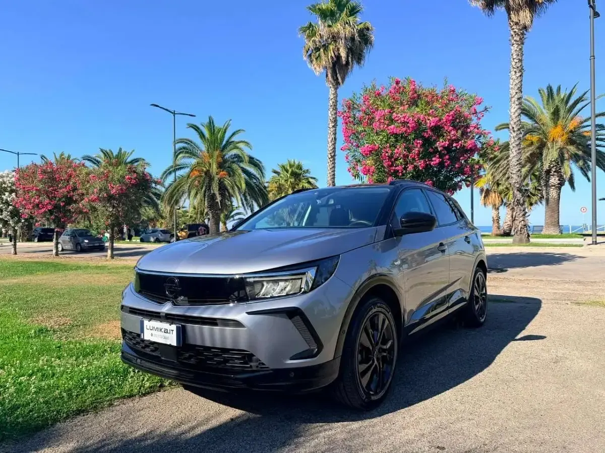 Usata Opel Grandland X Business Elegance 131 CV (96 kW) 2023 Other SUV