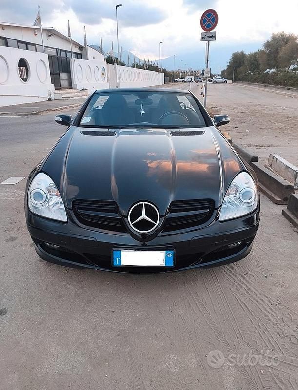 Usata Mercedes SLK200 163 CV (119 kW) 2005 Nero Cabrio