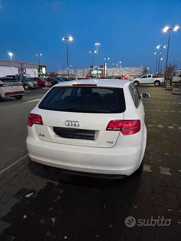Usata Audi A3 Young 90 CV (66 kW) 2012 Bianco Utilitaria