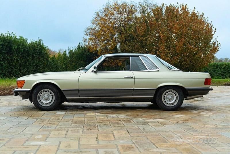 Usata Mercedes 500 239 CV (175 kW) 1984 Verde Coupé