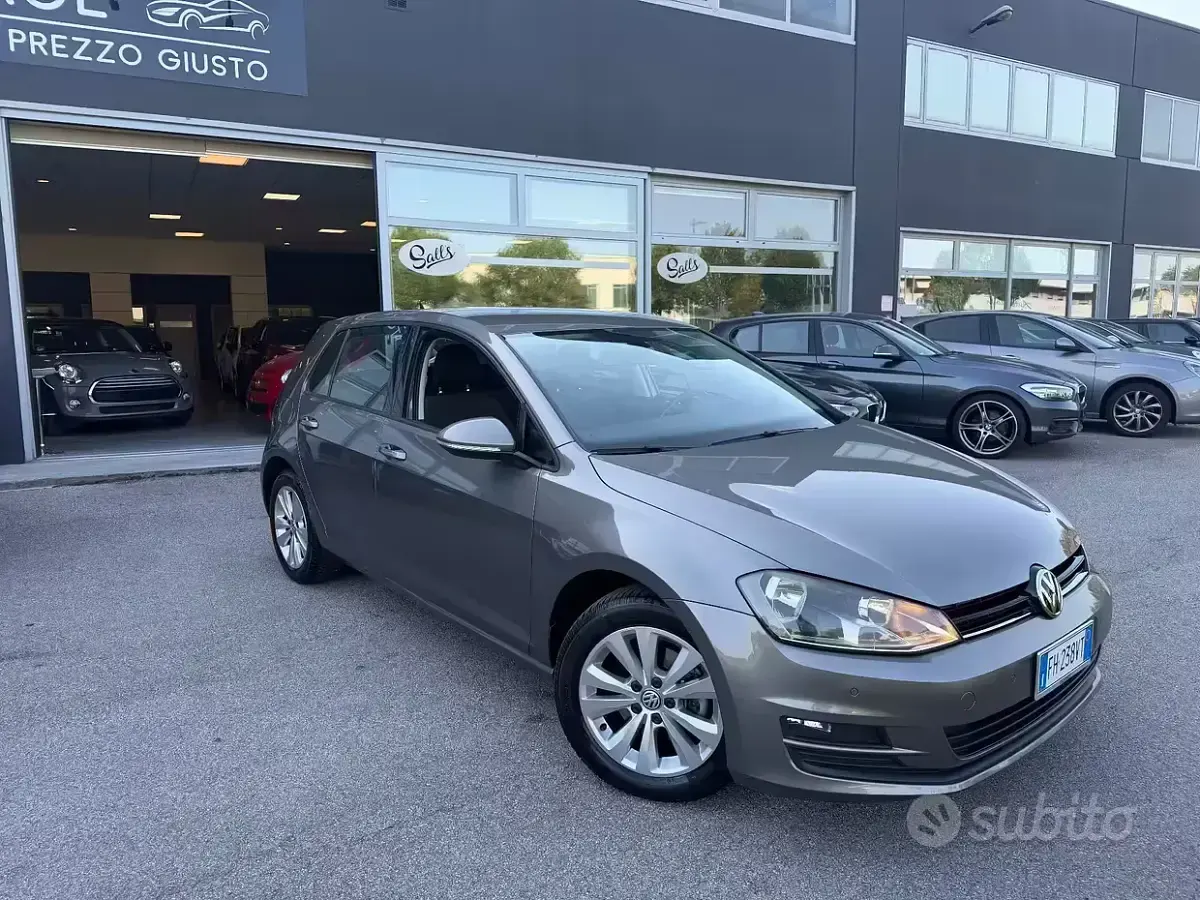 Usata VW Golf VII 110 CV (80 kW) 2017 Grigio Berlina