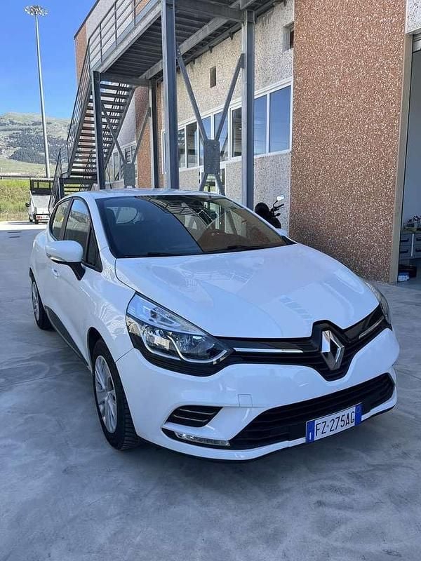 Usata Renault Clio IV Intens 75 CV (55 kW) 2019 Other Berlina