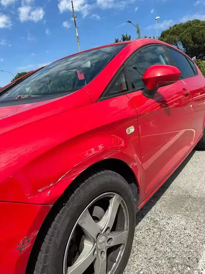 Usata Seat Leon 102 CV (75 kW) 2009 Rosso Utilitaria
