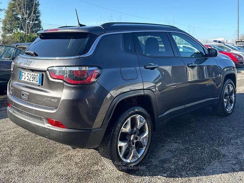 Usata Jeep Compass Limited 140 CV (102 kW) 2018 Grigio SUV