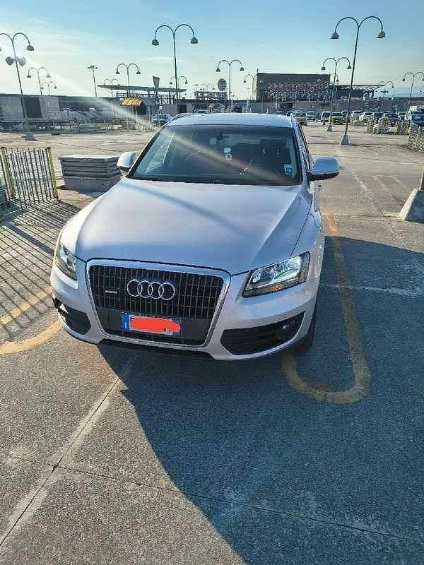 Usata Audi Q5 Ambiente 170 CV (125 kW) 2010 Grigio SUV
