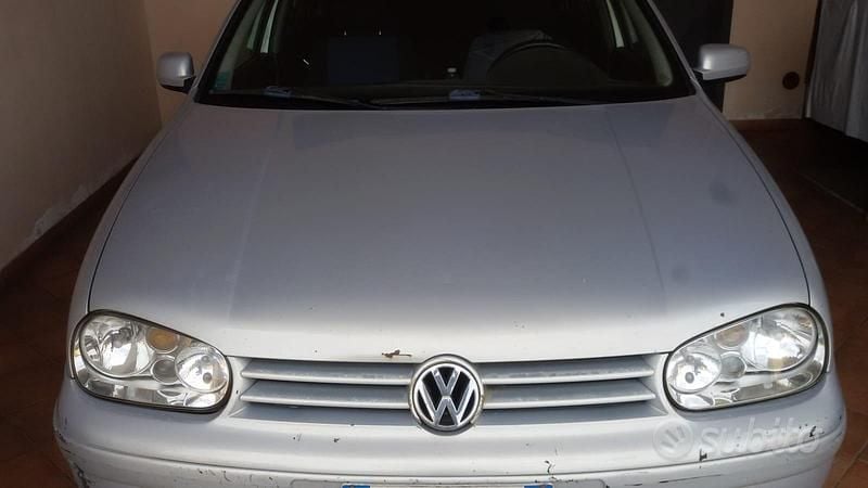 Usata VW Golf IV 110 CV (80 kW) 2000 Grigio Berlina