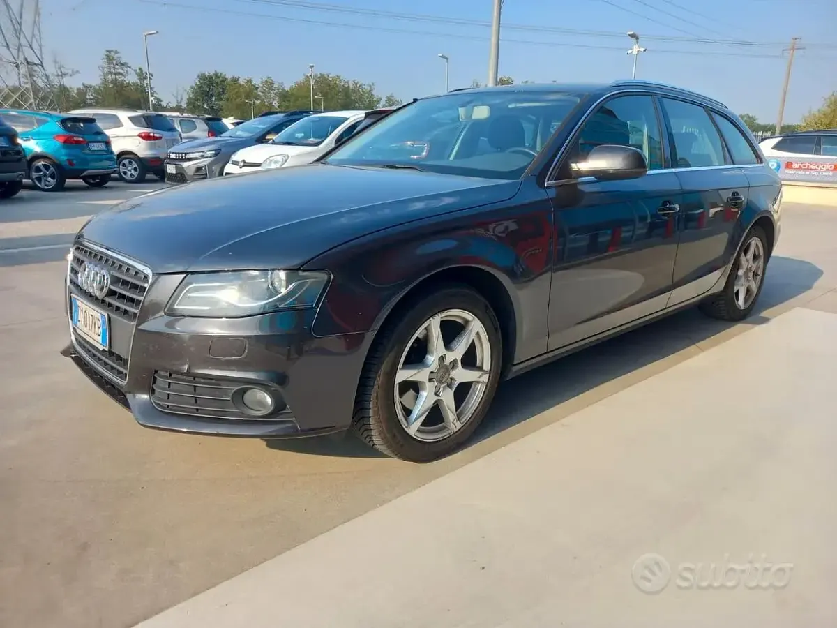Usata Audi A4 Advanced 120 CV (88 kW) 2010 Grigio Station wagon
